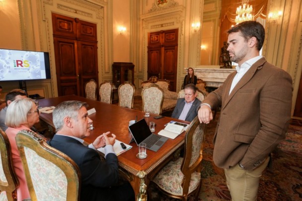 Medidas propostas pela Seapen foram discutidas com governador Eduardo Leite | Foto: Felipe Dalla Valle/Divulgação Palácio Piratini 