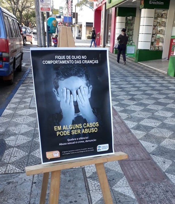 Um dos cartazes da Campanha